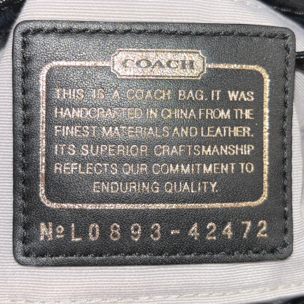 Coach 2008 Limited Edition "Carly" Butterfly Print bag W/matching wristlet EUC - Picture 14 of 15